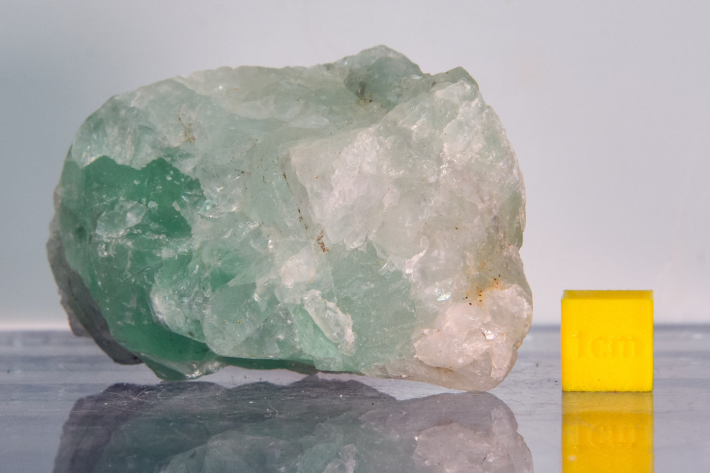 Wuyi Fluorite Specimen (Zhejiang, China)